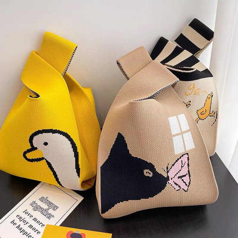 Borsa da polso con nodo da don - Embroidery Knot recensione e prezzo