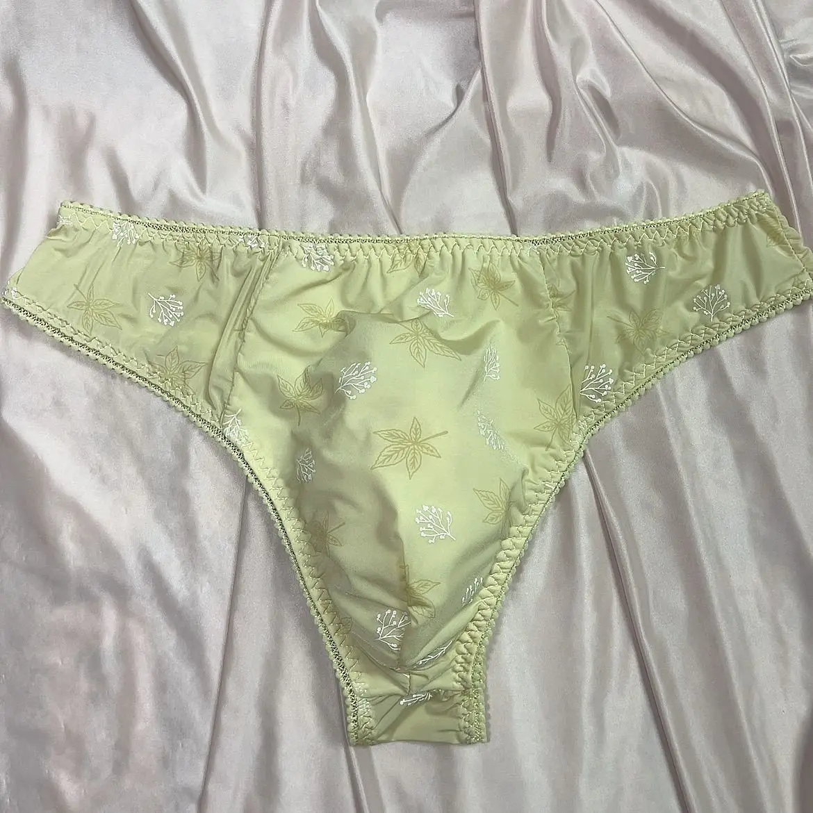Slip da uomo ricamato a mano c - Embroidery Lace recensione e prezzo