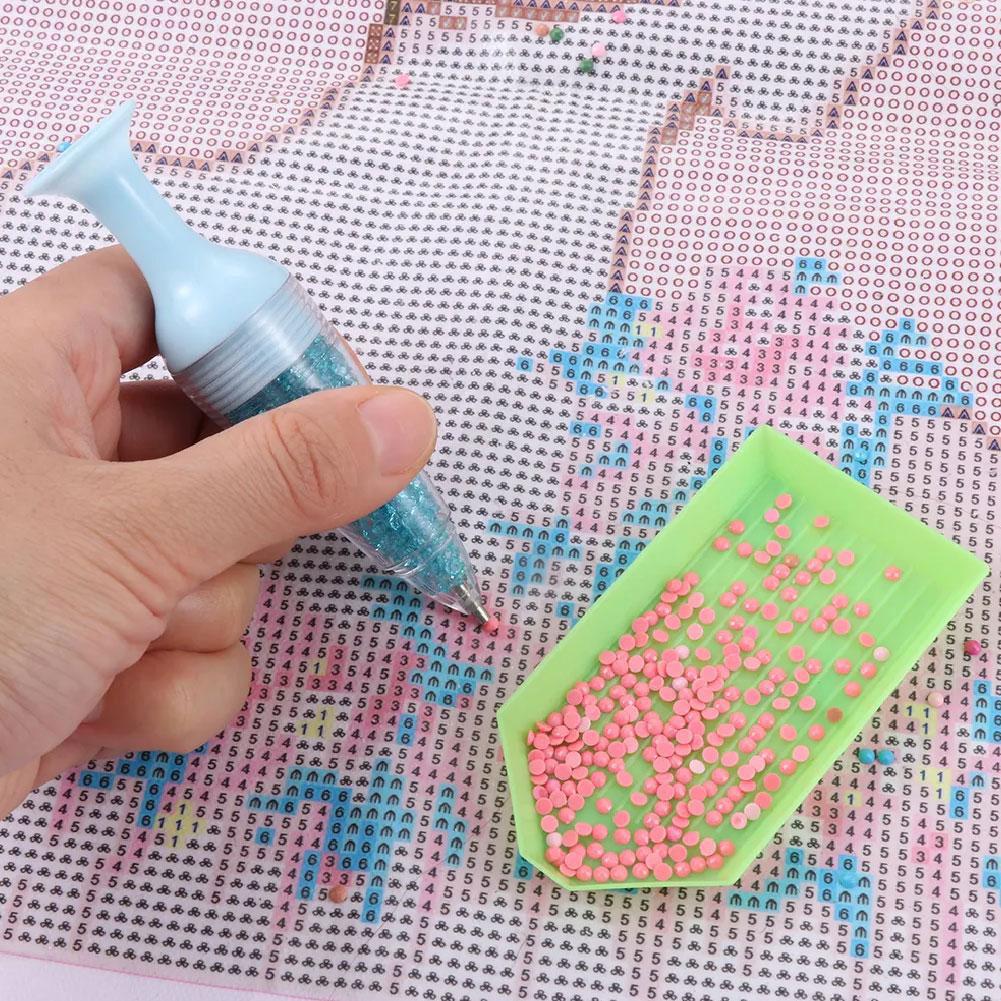 Penna a Forma di Vaso per Rica - Embroidery Service recensione e prezzo