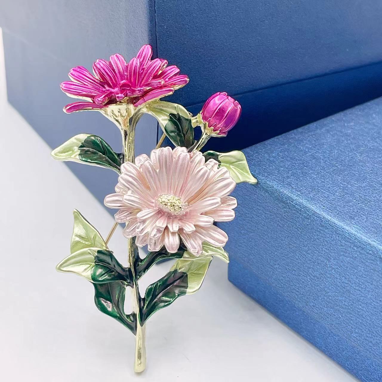Spilla a fiore alla moda dipin - Embroidery Knot recensione e prezzo