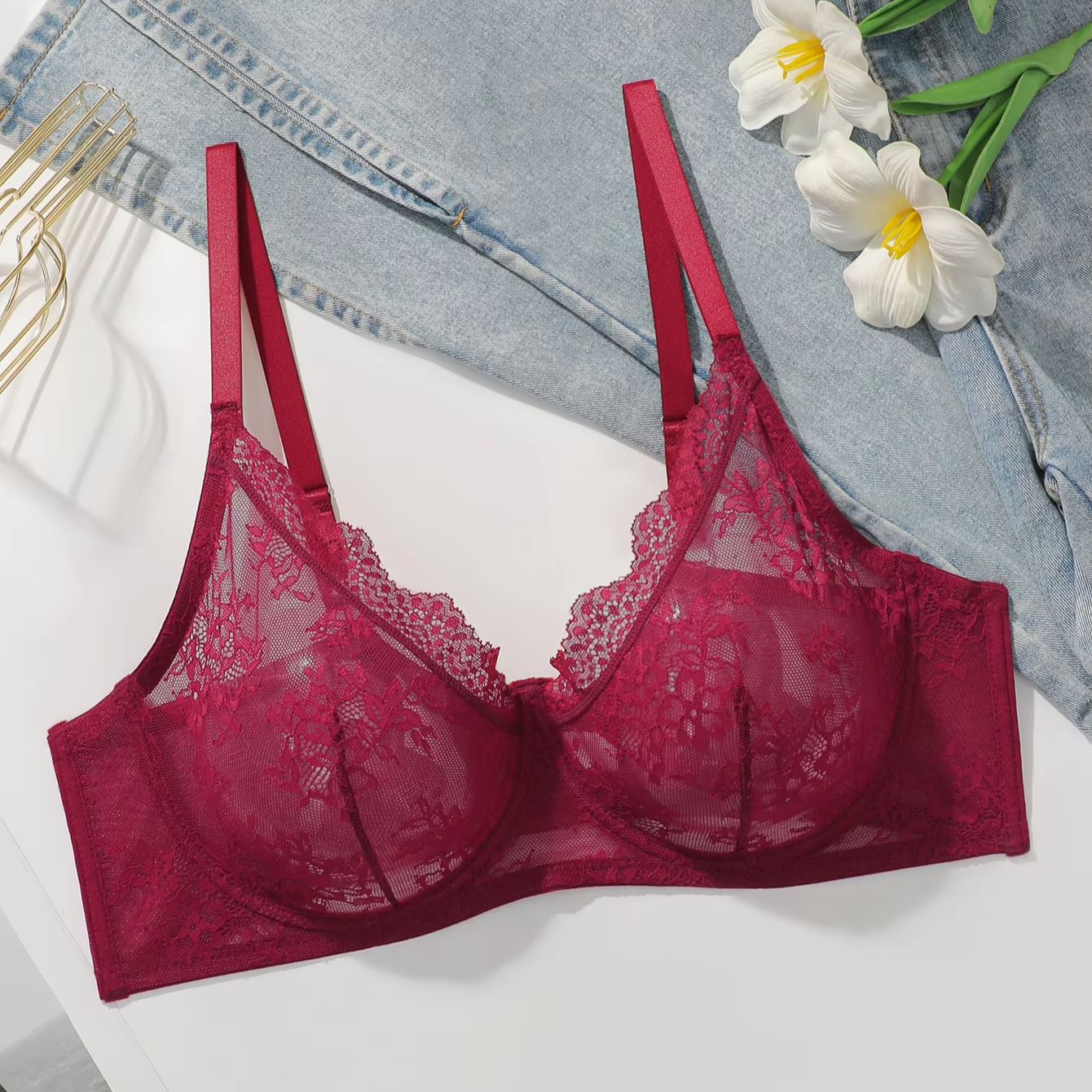 Reggiseno in pizzo rosso trasp - Embroidery Lace recensione e prezzo