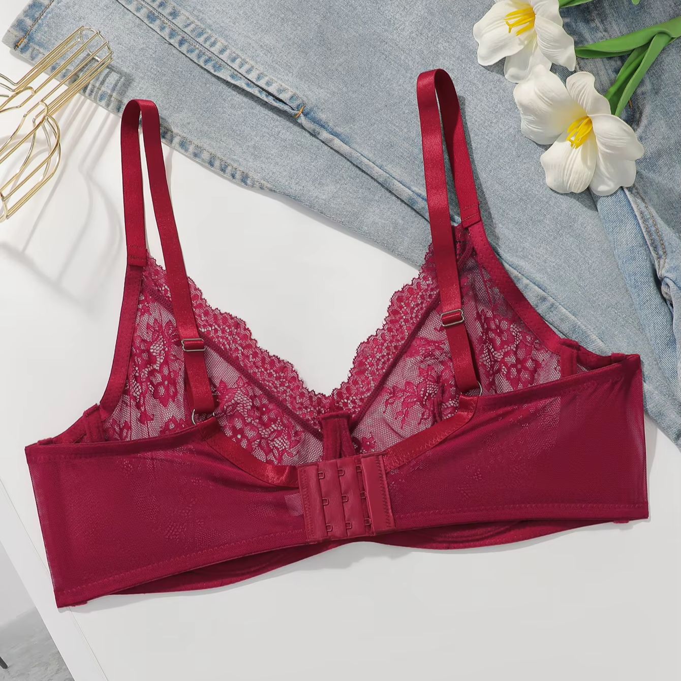 Reggiseno in pizzo rosso trasp - Embroidery Lace recensione e prezzo