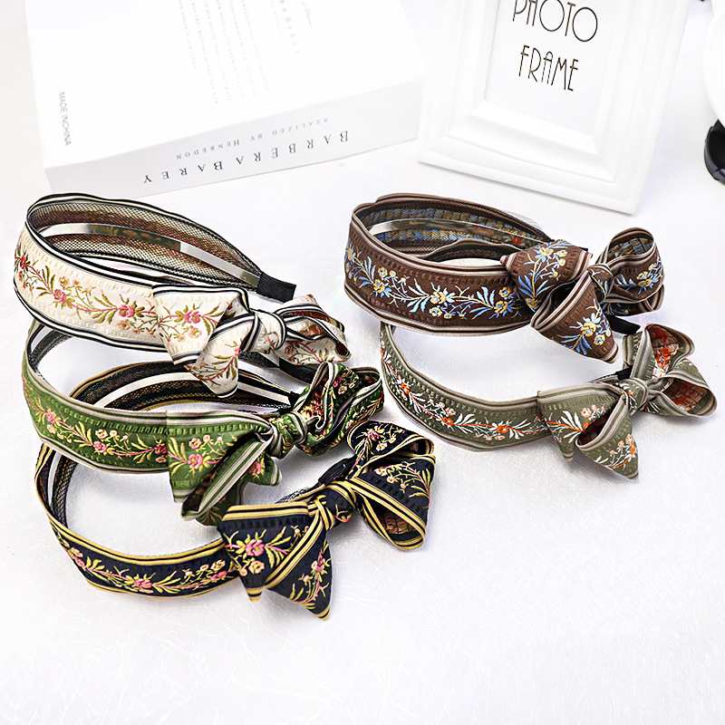 Squisito retro etnico stampato - Embroidery Knot recensione e prezzo