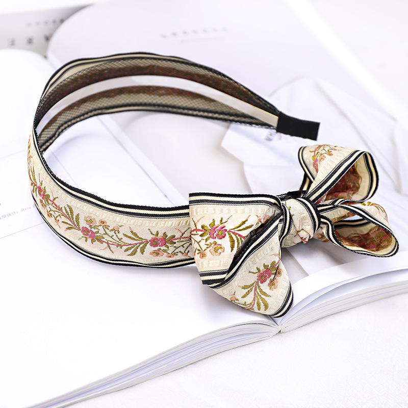 Squisito retro etnico stampato - Embroidery Knot recensione e prezzo
