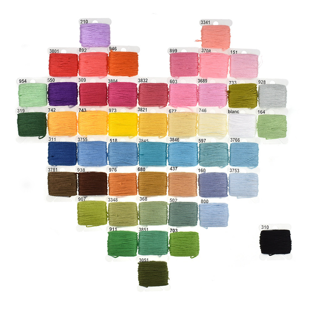 Kit Ricamo Assortito da 50 Pez - Embroidery For Beginners recensione e prezzo